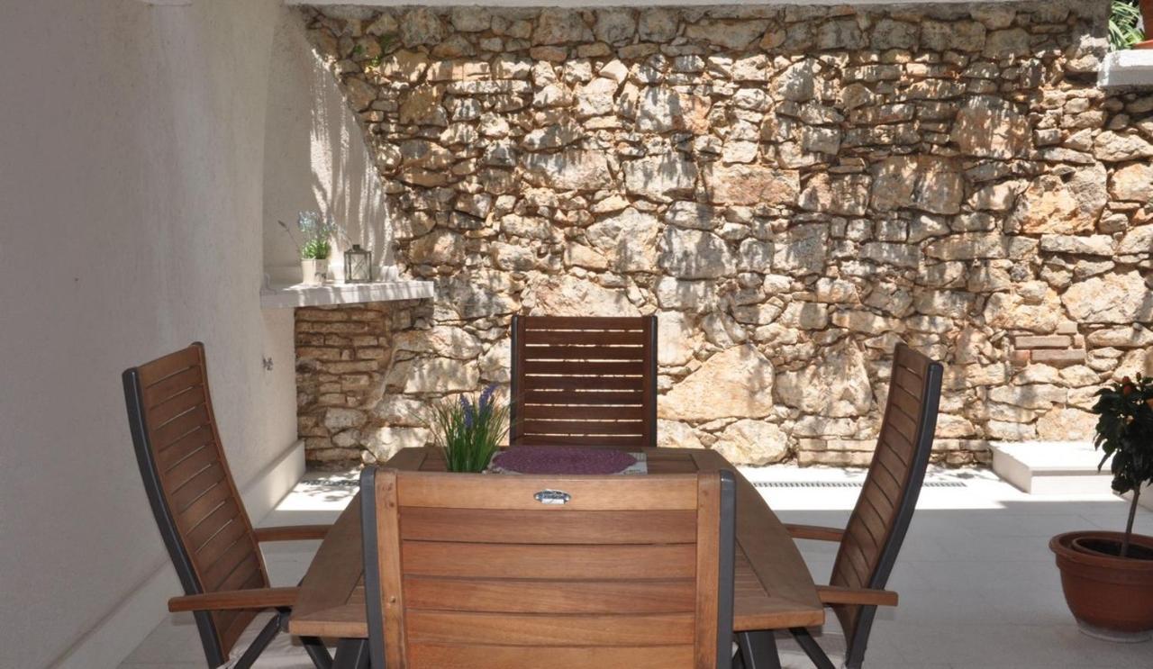 Apartmani Marion Crikvenica Exterior foto